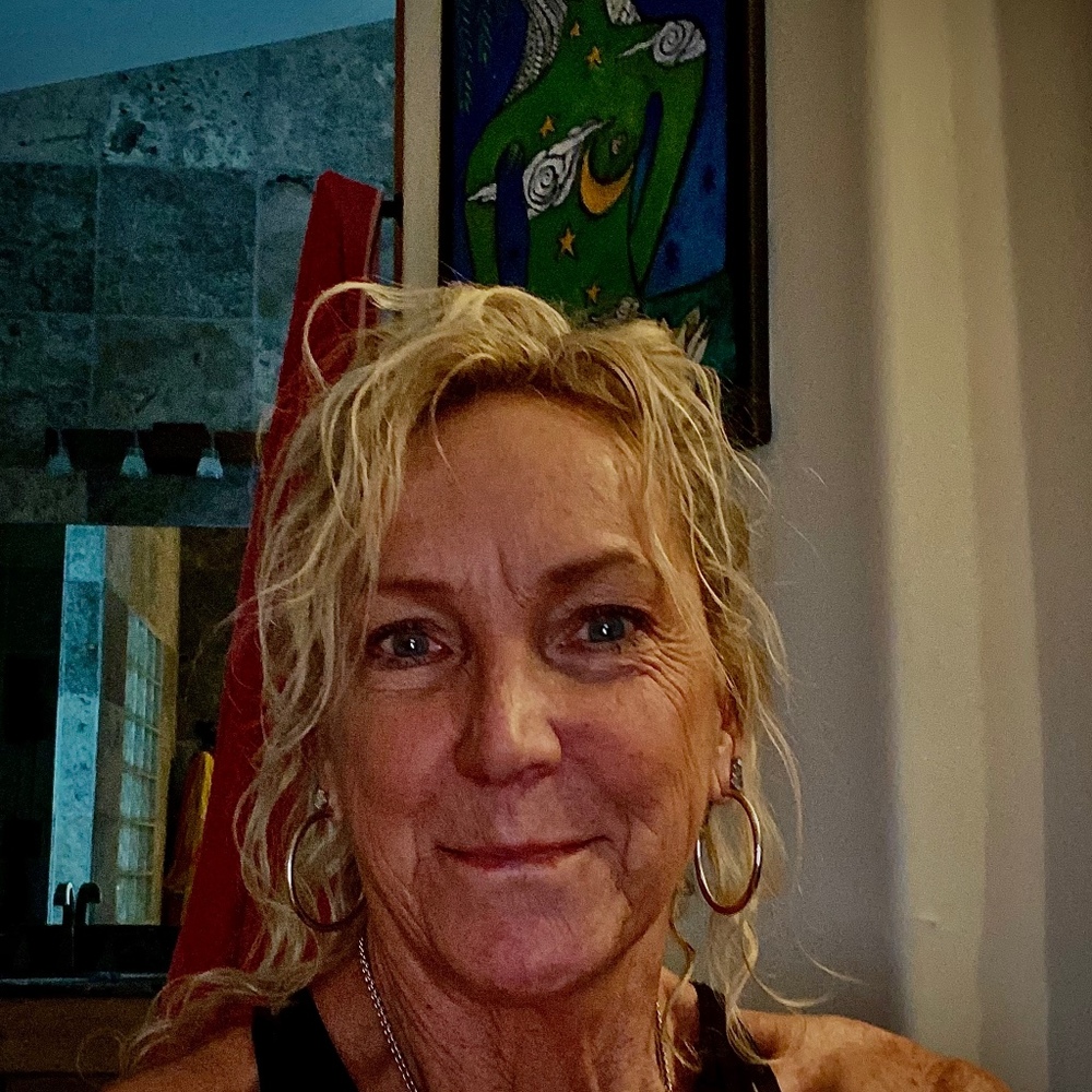 Meet your Posher, Leanne